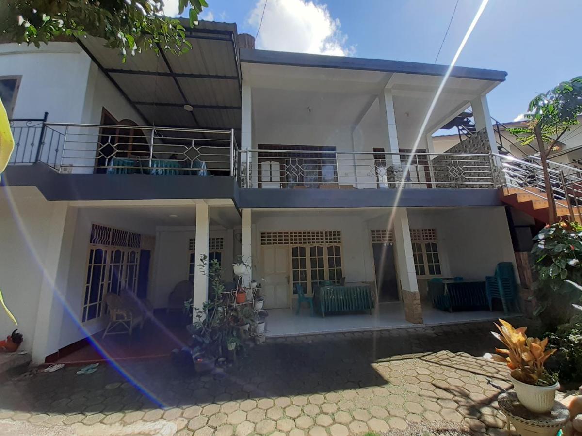 Riana'S Homestay Rantepao Exteriör bild